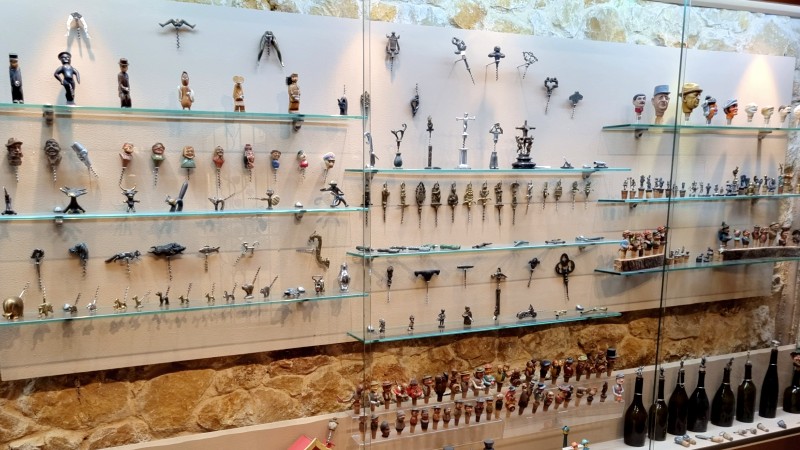 Gamle spesielle vinpnere og korker